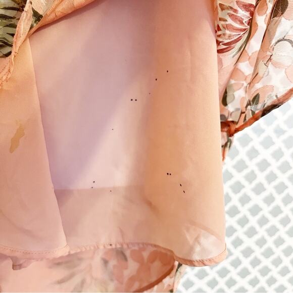 LOFT Pink Floral Flutter Sleeve Blouse - XS - Picture 11 of 12